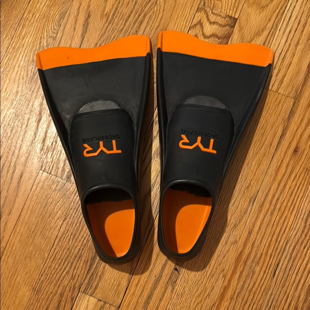 TYR Crossblade Swim Fins - US kids 1-3 EU 34-36